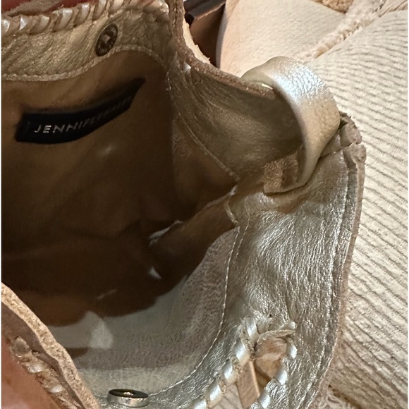 Jennifer Haley gold leather cross body/clutch - Picture 3 of 5